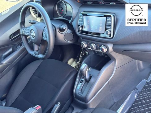 Certified 2025 Nissan Kicks Play S image 9