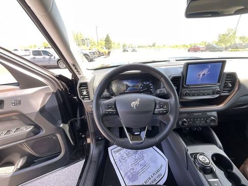 Used 2023 Ford Bronco Sport Outer Banks w/ Tech Package AWD/4WD image 15