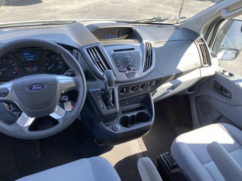 Used 2019 Ford Transit 350 XLT image 15