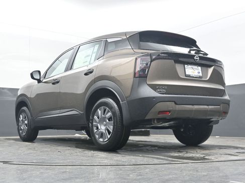 New 2026 Nissan Kicks S image 27