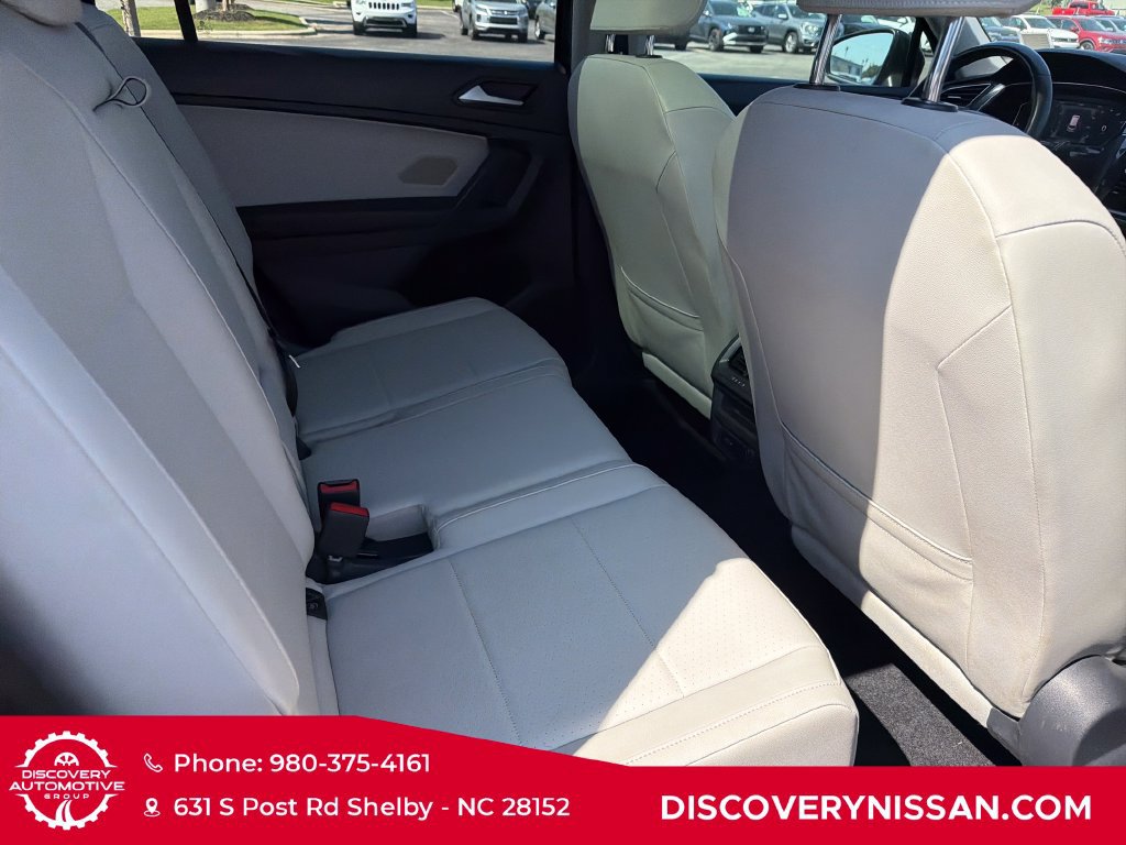 Used 2021 Volkswagen Tiguan SEL FWD image 39
