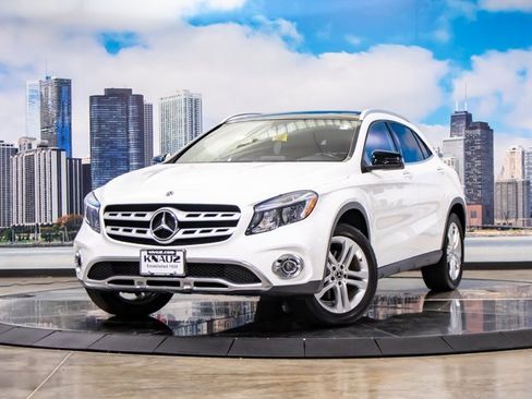 Used 2018 Mercedes-Benz GLA 250 4MATIC image 2