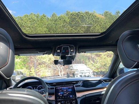 Used 2023 Jeep Grand Cherokee L Summit image 24