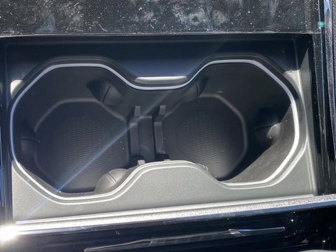 New 2025 Jeep Grand Cherokee Summit image 27