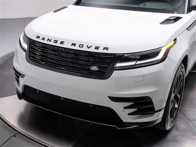 Used 2025 Land Rover Range Rover Velar Dynamic SE AWD/4WD image 9