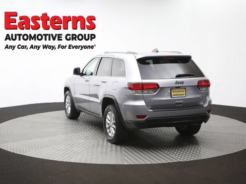Used 2021 Jeep Grand Cherokee Laredo w/ Security & Convenience Group AWD/4WD image 38