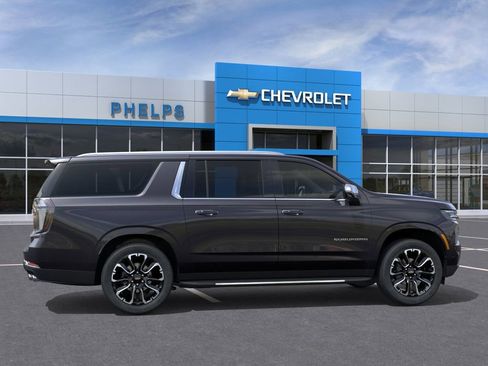 New 2026 Chevrolet Suburban Premier AWD/4WD image 6