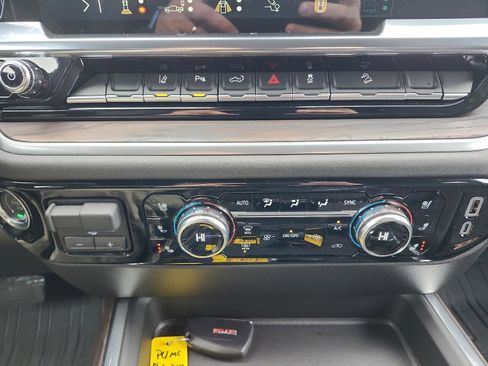 Certified 2025 GMC Sierra 2500 SLT w/ SLT Premium Package image 20