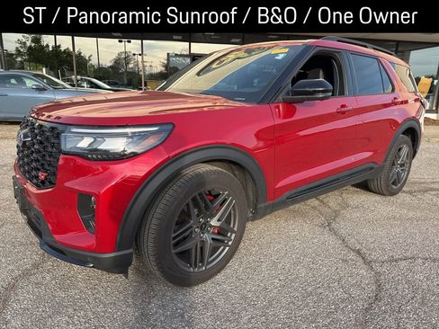 Used 2025 Ford Explorer ST w/ Sun And Sound Package image 7