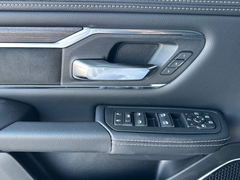 New 2026 RAM 1500 Laramie AWD/4WD image 10