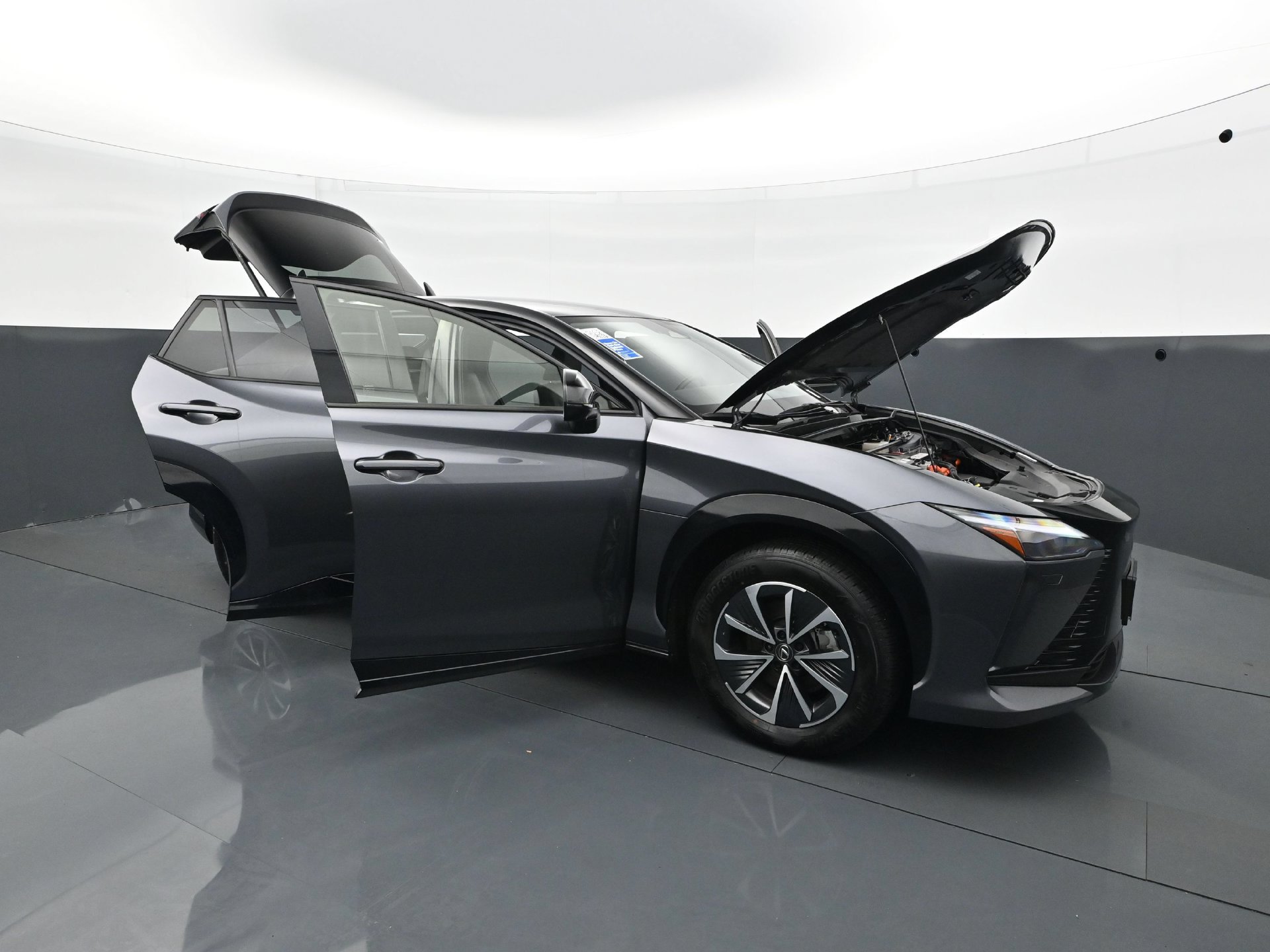 Used 2025 Lexus RZ 300e w/ Accessory Package (2T) FWD image 38