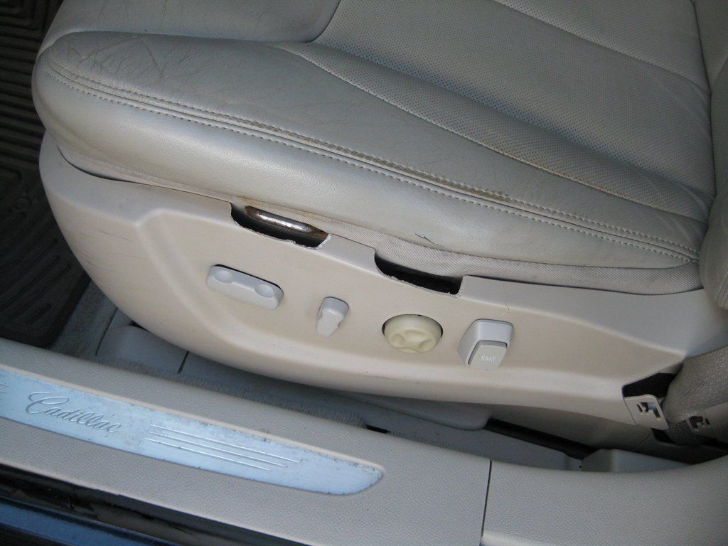 Used 2007 Cadillac DTS Luxury II FWD image 14