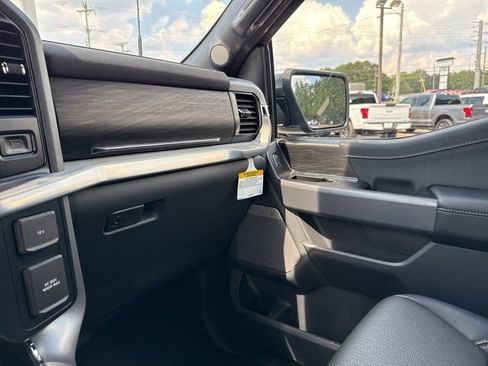 New 2025 Ford F150 Lariat w/ Equipment Group 502A High image 37