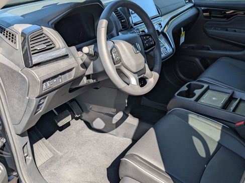 New 2026 Honda Odyssey Elite image 4