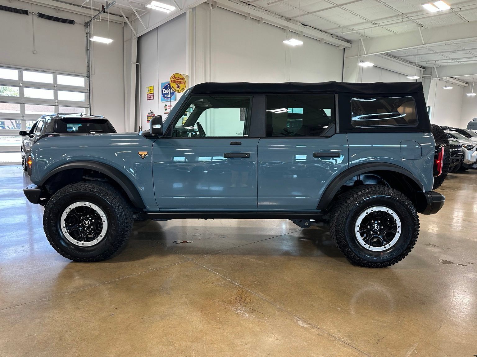 Used 2021 Ford Bronco Badlands AWD/4WD image 4