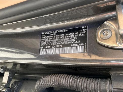 Used 2019 Porsche Cayenne image 34