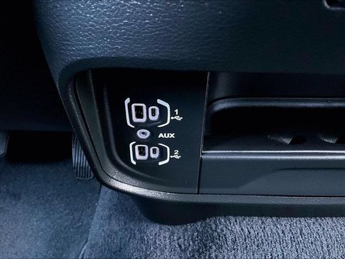 Certified 2026 RAM 2500 Big Horn AWD/4WD image 12