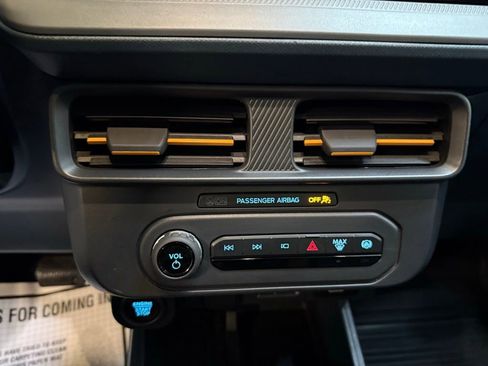 Certified 2025 Ford Maverick Tremor image 39