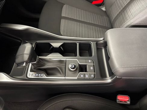 New 2026 Kia Sorento LX FWD image 39