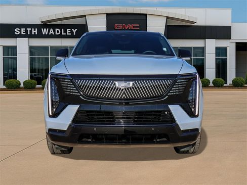 Used 2025 Cadillac Escalade IQ Sport 2 image 2