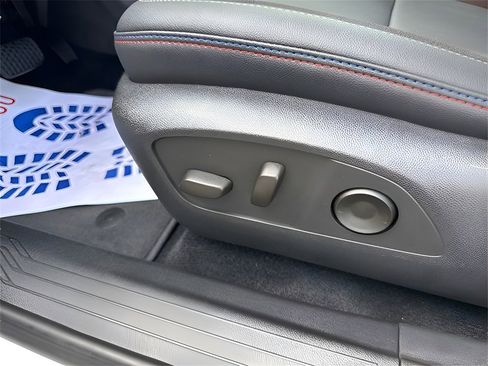 New 2025 Chevrolet Equinox EV RS image 27