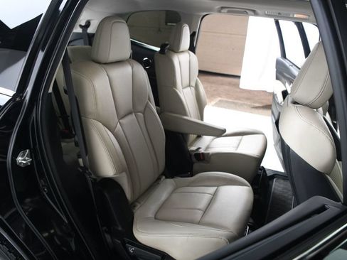 Used 2022 Subaru Ascent Limited w/ Technology Package AWD/4WD image 38