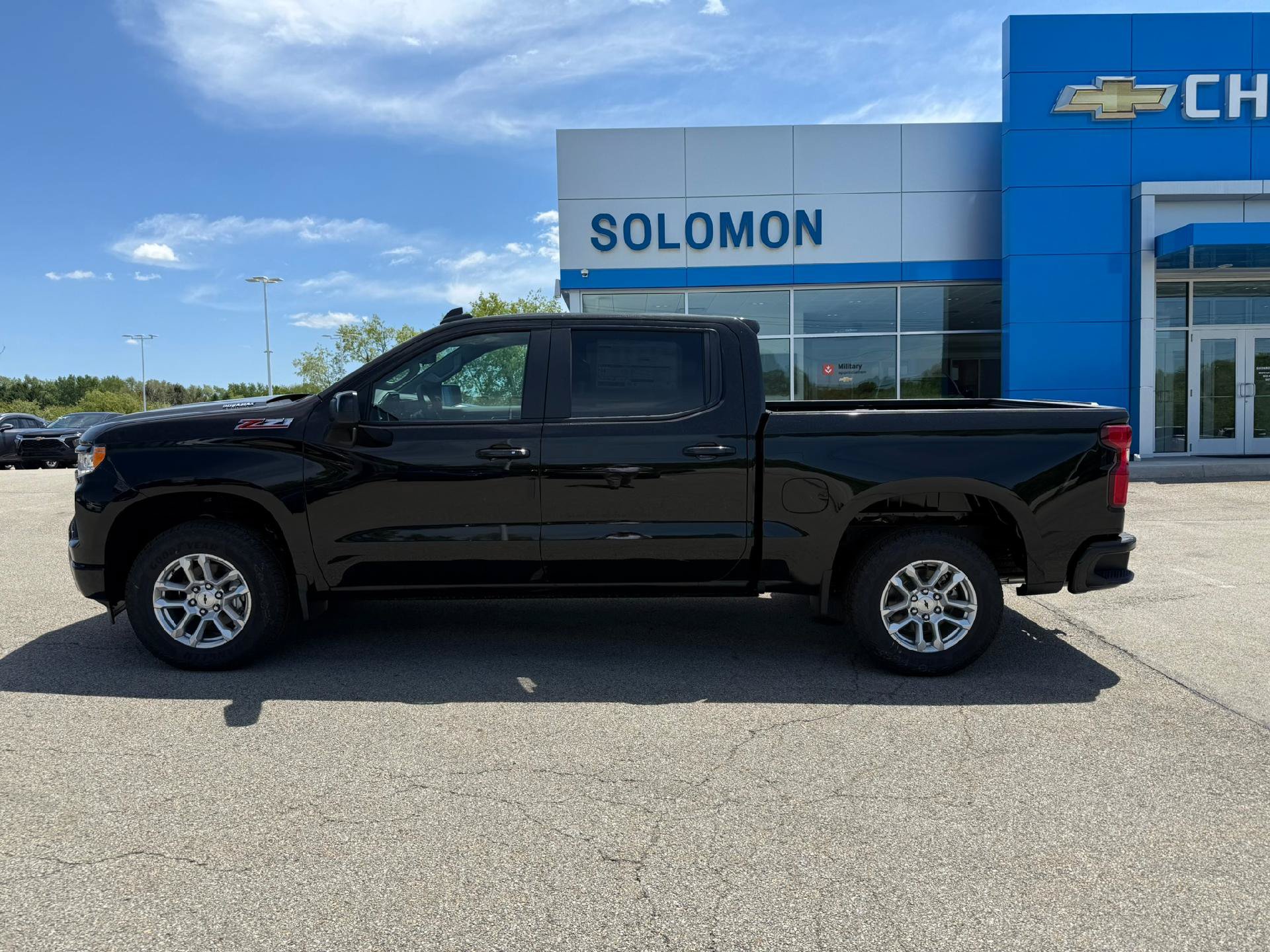 New 2026 Chevrolet Silverado 1500 RST w/ Convenience Package II AWD/4WD image 2