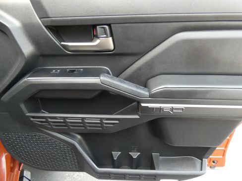 Used 2025 Toyota Tacoma TRD Off-Road w/ TRD Off Road Premium Package image 36