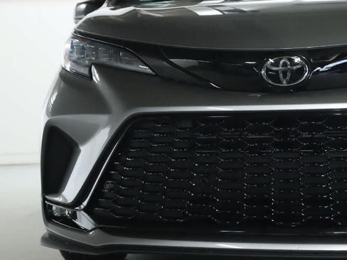 Certified 2026 Toyota Sienna XSE AWD/4WD image 6