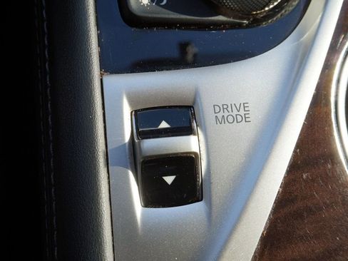 Used 2018 INFINITI Q50 Luxe w/ Cargo Package (L95) RWD image 38