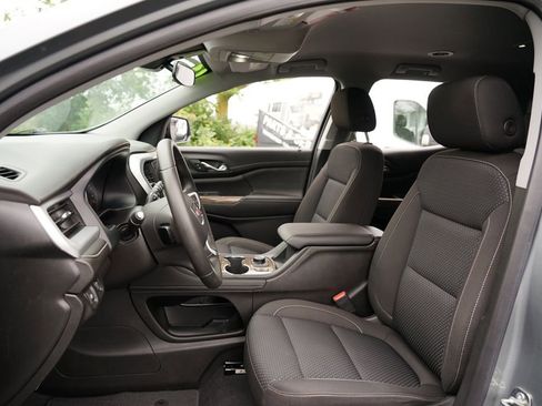 Used 2023 GMC Acadia SLE w/ Driver Convenience Package AWD/4WD image 12