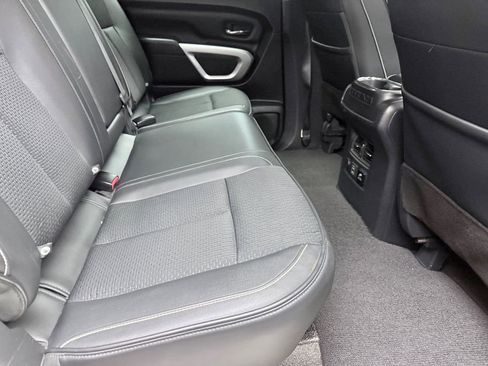Used 2019 Nissan Titan PRO-4X image 14
