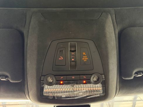 Used 2015 BMW 750Li w/ M Sport Edition RWD image 36