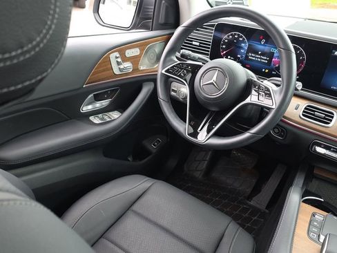 Used 2025 Mercedes-Benz GLE 350 4MATIC image 27