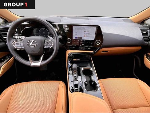 Used 2025 Lexus NX 250 FWD w/ Towing Package (2000 Lbs) image 13