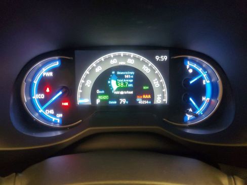 Certified 2025 Toyota RAV4 XLE image 22