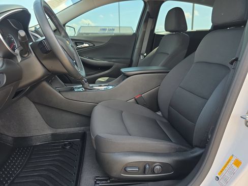 Used 2025 Chevrolet Malibu LT w/ Redline Edition FWD image 10