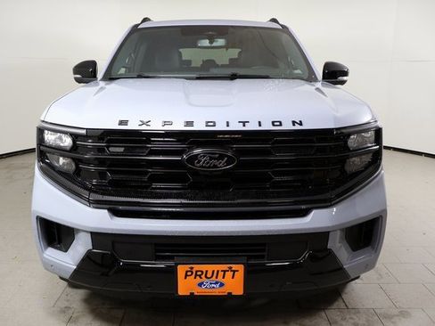 New 2026 Ford Expedition Platinum w/ Stealth Appearance Package image 2
