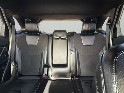 Used 2022 Ford Edge ST image 41