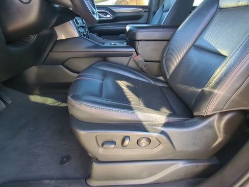 Used 2021 Chevrolet Tahoe RST w/ Luxury Package image 19