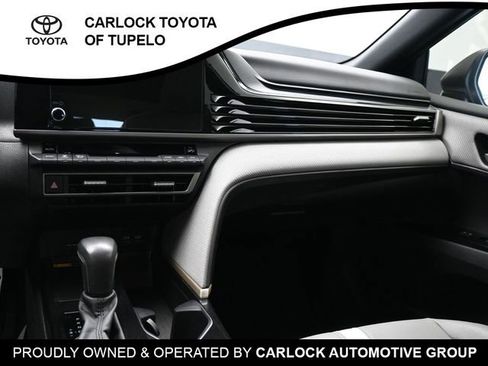 Used 2025 Toyota Camry SE image 25