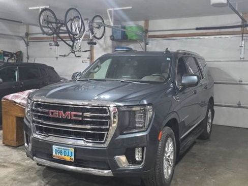 Used 2021 GMC Yukon SLT AWD/4WD image 1