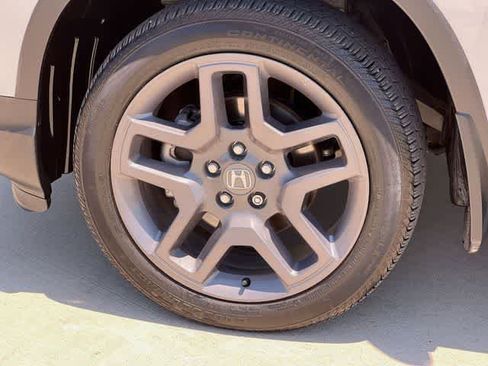 Used 2023 Honda Passport EX-L image 9
