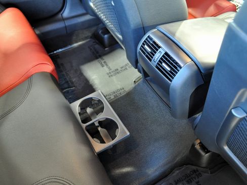 Used 2009 Pontiac G8 GXP image 35