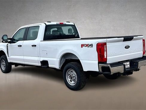 New 2026 Ford F250 XL w/ FX4 Off-Road Package image 3