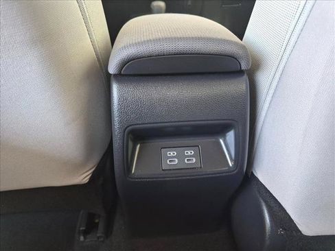 Used 2025 Toyota Corolla LE FWD image 17