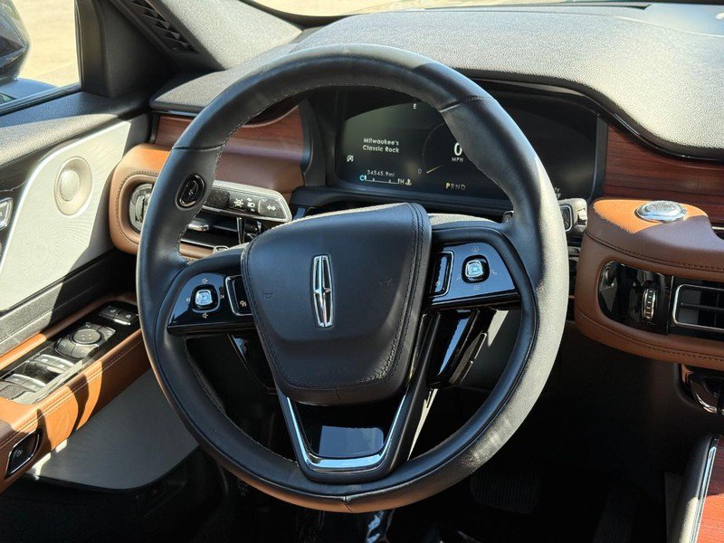 Certified 2023 Lincoln Aviator Reserve w/ Equipment Group 201A AWD/4WD image 18