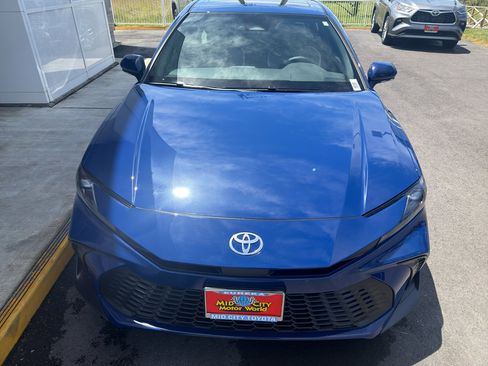 New 2026 Toyota Camry SE w/ Convenience Package FWD image 5