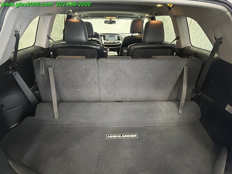Used 2016 Toyota Highlander XLE AWD/4WD image 15