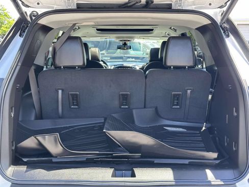 Used 2021 Chevrolet Traverse LT w/ LT Premium Package AWD/4WD image 25